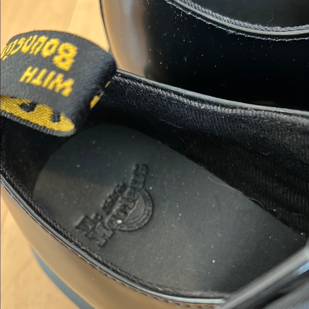 Dr. Martens HOLLY LEATHER PLATFORM SHOES 6 - Picture 10 of 16